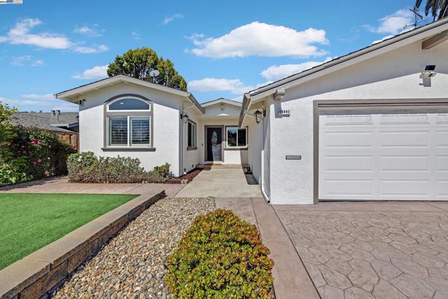 44840 Camellia Dr, Fremont CA: https://media.crmls.org/mediaz/39a40515-9c34-467d-a9d9-42528774268a.jpg