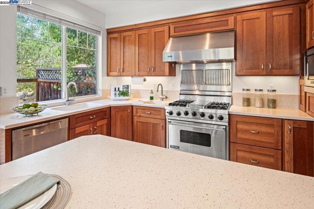 Image 9 of 53 For 23110 Canyon Terrace Dr