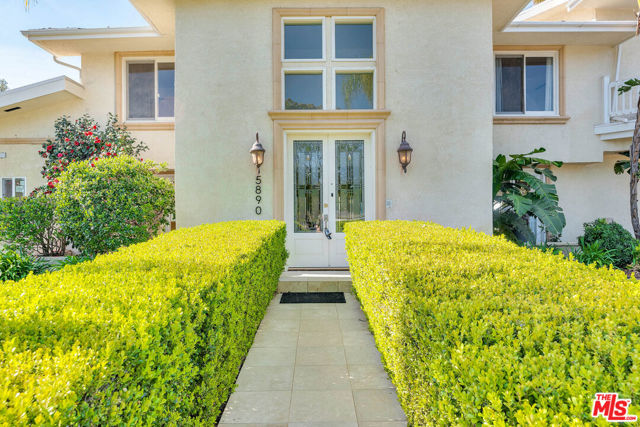 5890 Fairhaven Avenue, Woodland Hills CA: https://media.crmls.org/mediaz/39a45179-c41f-4aea-b2ff-d1c4e0b99a9c.jpg