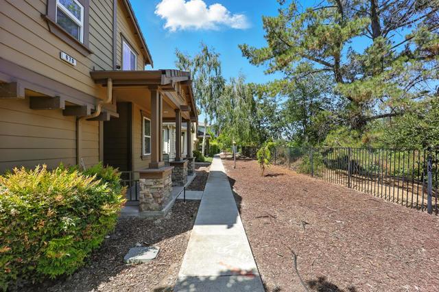 670 Woodland Terrace, San Jose CA: https://media.crmls.org/mediaz/39a4dc60-e66b-4847-b0a6-5addbbf822ea.jpg