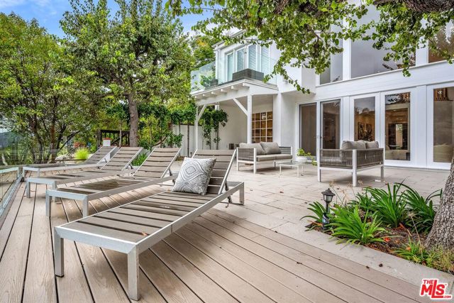 Drew Fenton | 2205 Canyonback Road Los Angeles CA | MLS: 7423951