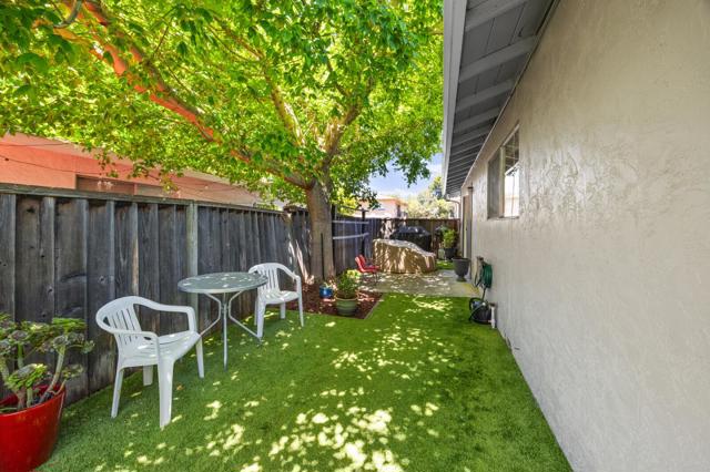 1809 Higdon Avenue, Mountain View CA: https://media.crmls.org/mediaz/39a6816f-f602-4ef1-b53b-fee82a8f19ef.jpg