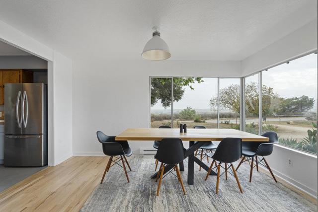 43002 Arroyo Seco Road, Soledad CA: https://media.crmls.org/mediaz/39a697cb-9253-4374-a4d6-2e90c634b199.jpg