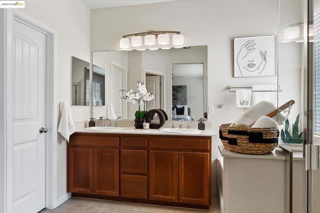 3680 Mallard Ct, Antioch CA: https://media.crmls.org/mediaz/39a6ab68-d1e0-43bf-aa94-a946406fe6c7.jpg