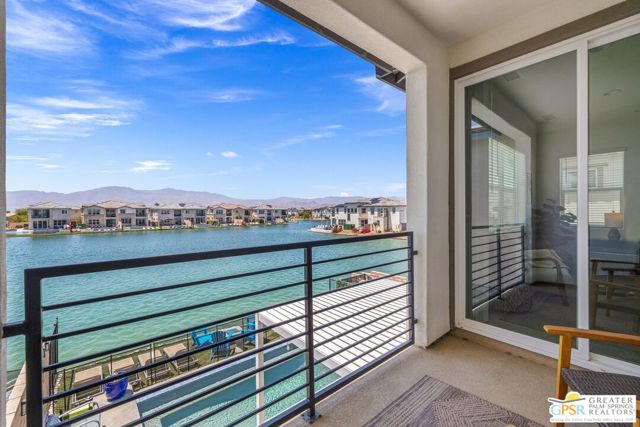 84621 Lago Breeza Drive, Indio CA: https://media.crmls.org/mediaz/39a6bf3a-5c7b-4626-b893-2b35aaf636e6.jpg