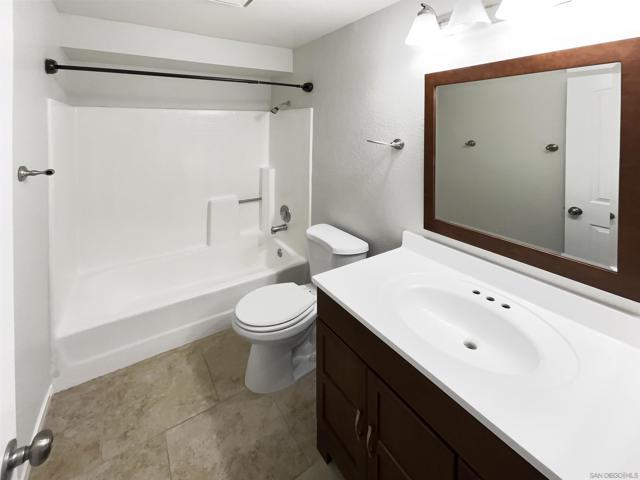 7922 Sunset Ter, Lemon Grove CA: https://media.crmls.org/mediaz/39a7b8d7-6b00-4fb2-bcb4-411fb26c666c.jpg