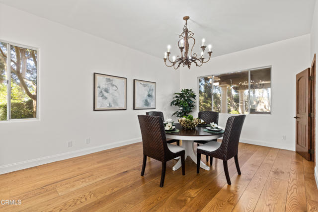Detail Gallery Image 10 of 48 For 13045 Ripple Creek Ln, Camarillo,  CA 93012 - 5 Beds | 3/1 Baths