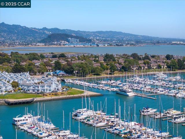 609 Commodore Dr, Richmond CA: https://media.crmls.org/mediaz/39a95c30-ad30-4941-a0dc-112ec785b236.jpg