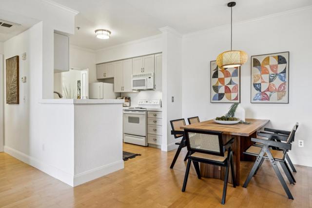 1982 W Bayshore Road, East Palo Alto CA: https://media.crmls.org/mediaz/39a9f74e-402e-4299-ae4e-83bdccbd5c5b.jpg