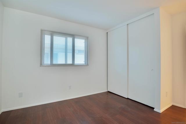 3942 Valeta St, San Diego CA: https://media.crmls.org/mediaz/39aa9065-5728-44f3-943b-4dab941bd014.jpg