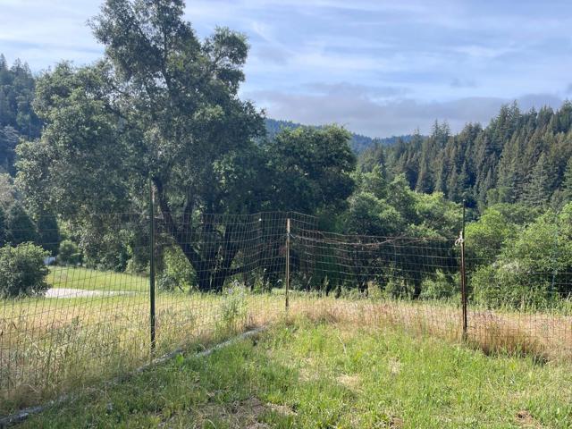 450 Hawk Ridge Road, Boulder Creek CA: https://media.crmls.org/mediaz/39ab0586-10a3-4cfe-a634-a5d483a1ae3e.jpg