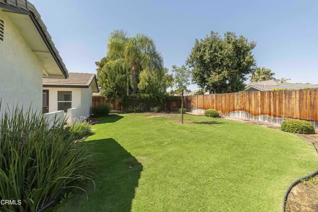 Detail Gallery Image 3 of 39 For 10908 Royal Ascot Ave, Bakersfield,  CA 93312 - 4 Beds | 2 Baths