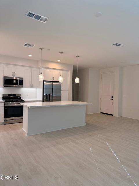 Detail Gallery Image 29 of 59 For 711 Winchester Dr, Oxnard,  CA 93036 - 3 Beds | 3/1 Baths