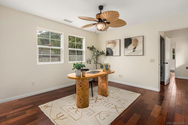 7940 La Jolla Shores Dr, La Jolla CA: https://media.crmls.org/mediaz/39ab87c1-bc31-41c4-a773-908fe965605b.jpg