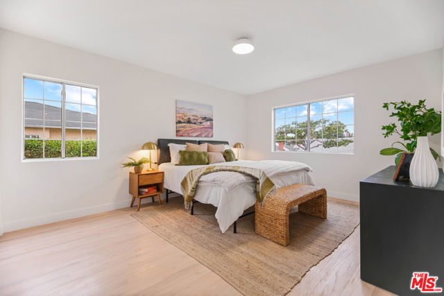 5722 Valley Ridge Avenue, Los Angeles CA: https://media.crmls.org/mediaz/39ac0dd6-dce1-4629-ba43-e6b2492c43ea.jpg