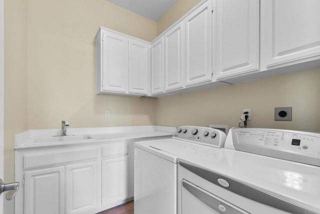 2547 N Trail Court, Chula Vista CA: https://media.crmls.org/mediaz/39ac64ee-1fd3-4937-912d-446d050ce218.jpg