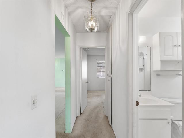 Detail Gallery Image 12 of 28 For 1521 Temple Heights Dr, Oceanside,  CA 92056 - 2 Beds | 1 Baths