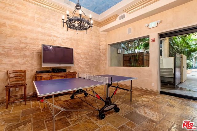 Drew Fenton | 16123 W SUNSET Boulevard Pacific Palisades CA | MLS: 7127198