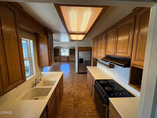 Detail Gallery Image 13 of 45 For 252 Tulane Ave, Ventura,  CA 93003 - 4 Beds | 3 Baths