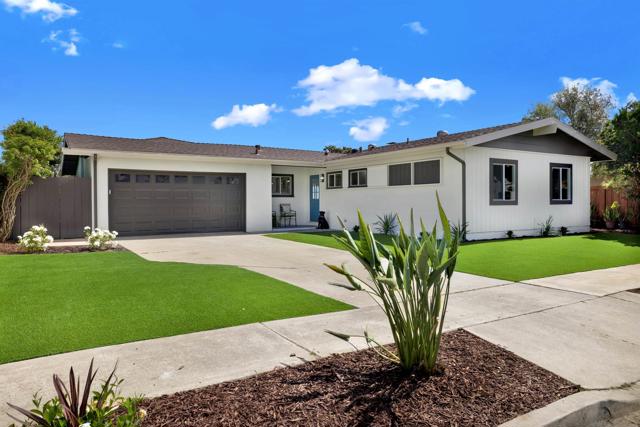 5403 Via Carancho, San Diego CA: https://media.crmls.org/mediaz/39ae599c-eaaa-4a6a-813c-a032934eef7a.jpg