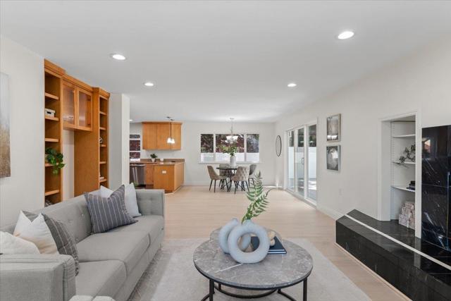 Image 13 of 54 For 10387 Avenida Lane