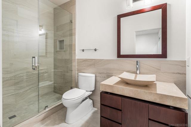 165 Pine Ave, Carlsbad CA: https://media.crmls.org/mediaz/39b05b29-7819-4220-9887-01996834b627.jpg