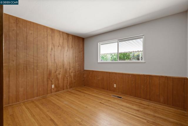 3710 Northridge Dr, Concord CA: https://media.crmls.org/mediaz/39b113b7-4c4c-4fad-bd98-ce17ba0d97cc.jpg