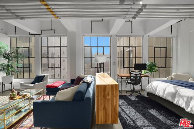 746 S Los Angeles Street, Los Angeles CA: https://media.crmls.org/mediaz/39b120e3-8396-4be4-9025-df9f7e5d4d46.jpg