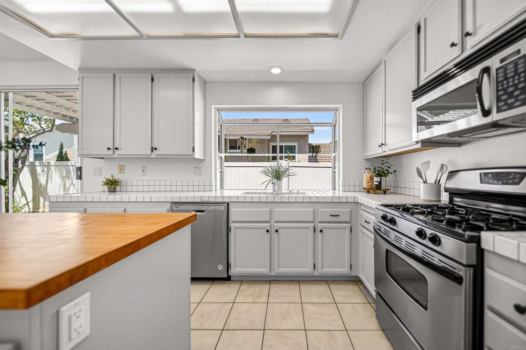 12144 Carrollton Square - photo 12