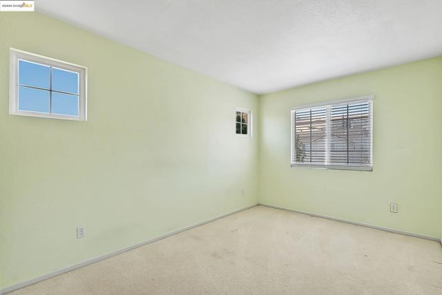 2 Quiet Path Ct, Pittsburg CA: https://media.crmls.org/mediaz/39b41b1a-7a98-4e9d-a8df-745f8c6386bf.jpg