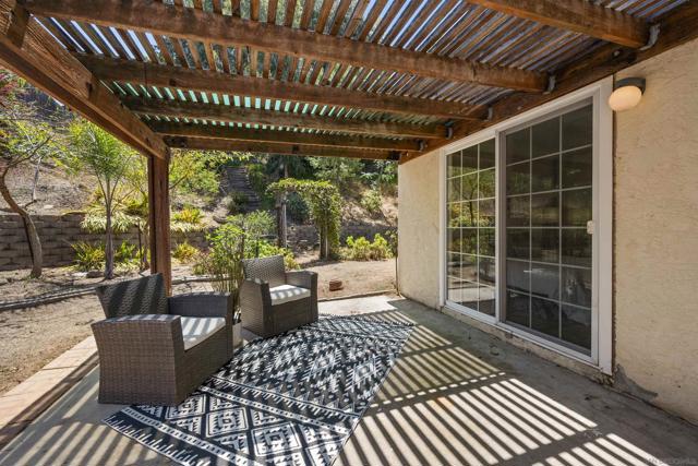 5273 Lewison Pl, San Diego CA: https://media.crmls.org/mediaz/39b45d06-a81b-47f2-877f-3e5af4cf5d98.jpg