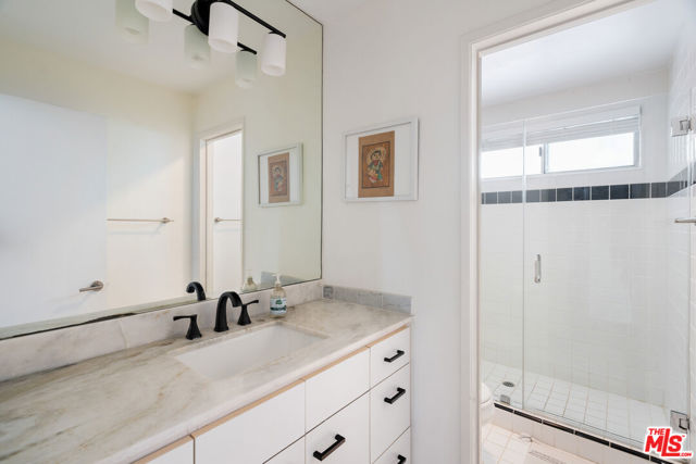 6400 Pacific Avenue, Playa del Rey CA: https://media.crmls.org/mediaz/39b48bbe-b3fd-406a-a1ff-9b75aed813fe.jpg