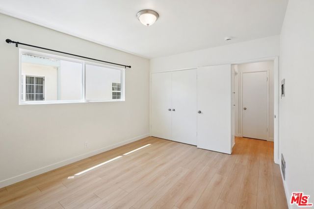 1635 Colby Avenue, Los Angeles CA: https://media.crmls.org/mediaz/39b6af99-e651-42ab-86ff-59c4907072c7.jpg