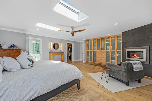 360 Fairway Drive, Pacifica CA: https://media.crmls.org/mediaz/39b7092c-913a-47d1-9da1-6ace433ed5e6.jpg