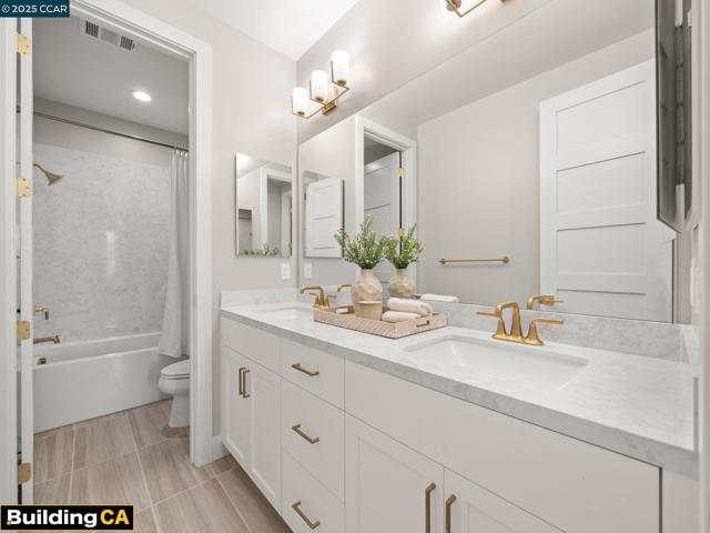 Image 33 of 42 For 259 Haleena Place