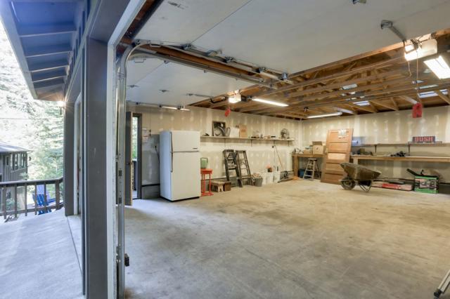 855 Dearborn Park Road, Pescadero CA: https://media.crmls.org/mediaz/39b80d07-8f47-46d2-8b14-76f0f0471469.jpg
