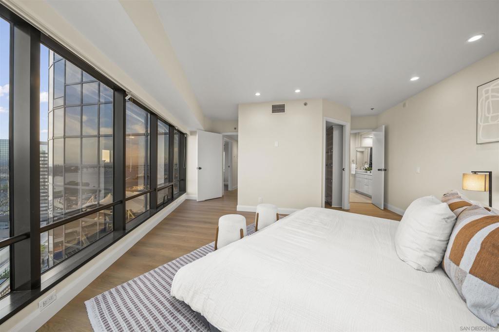 100 Harbor Dr - photo 20