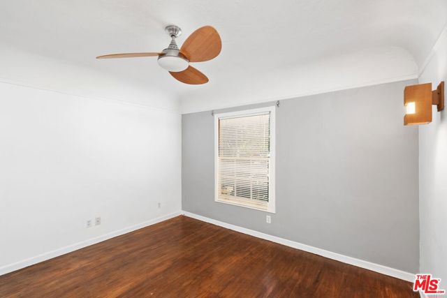 934 N La Jolla Avenue, West Hollywood CA: https://media.crmls.org/mediaz/39b8484d-4b37-482d-ad17-7a8aa48cfbf5.jpg