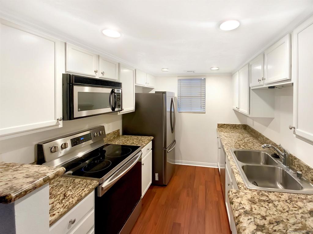 12059 Alta Carmel Ct - photo 2