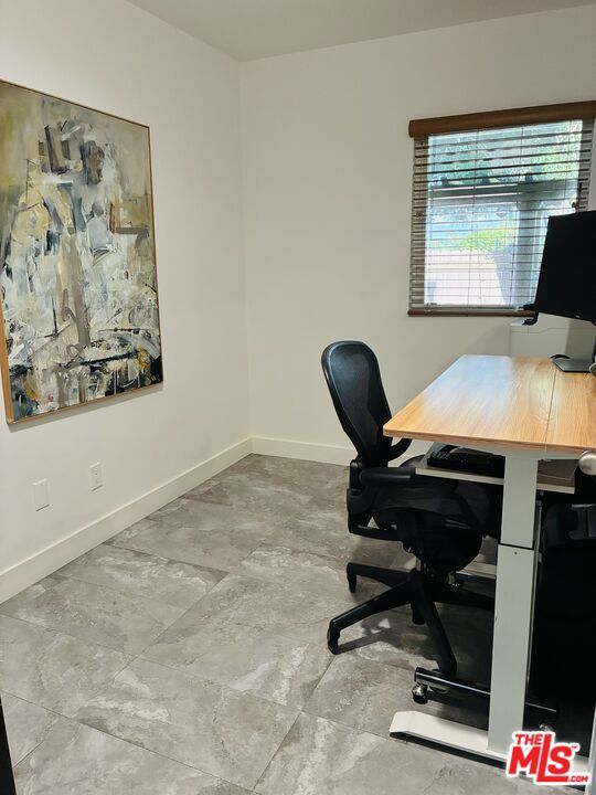 4938 Imlay Avenue, Culver City CA: https://media.crmls.org/mediaz/39ba4b80-4123-4902-92a2-df56be3579f9.jpg