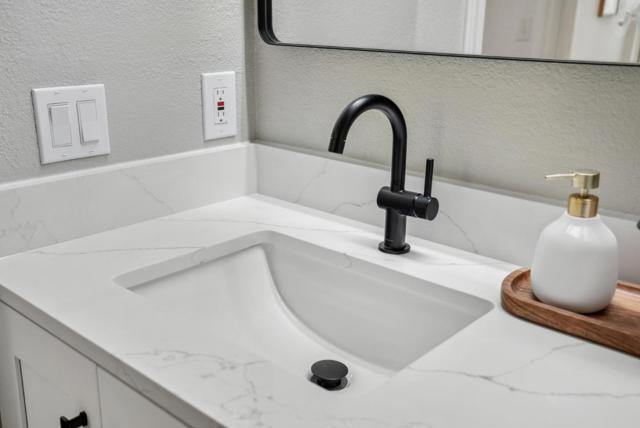 139 Pacchetti Way, Mountain View CA: https://media.crmls.org/mediaz/39ba8122-0303-4298-9643-89eefb3807d4.jpg