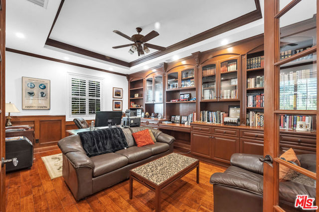 14933 Sutton Street, Sherman Oaks CA: https://media.crmls.org/mediaz/39bae6d1-df61-4fa1-9b4d-7c761e7f62c2.jpg