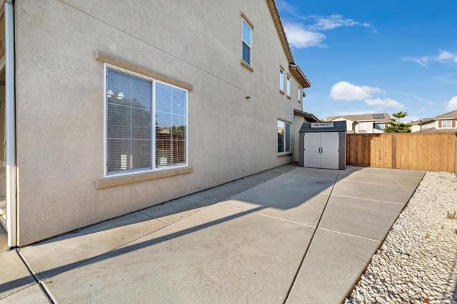 16341 Adobe Way, Lathrop CA: https://media.crmls.org/mediaz/39bc266d-dfe5-4dc5-936c-c7e87be42ed2.jpg