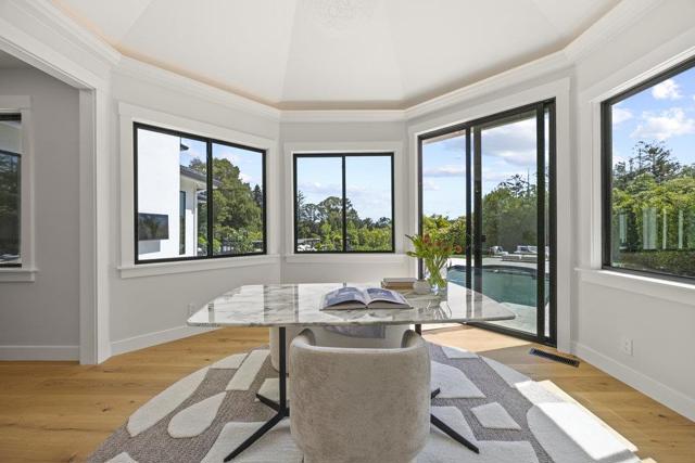 1095 Macadamia Drive, Hillsborough CA: https://media.crmls.org/mediaz/39bc43e4-fed0-4d9e-9bdc-e4463118e0c1.jpg