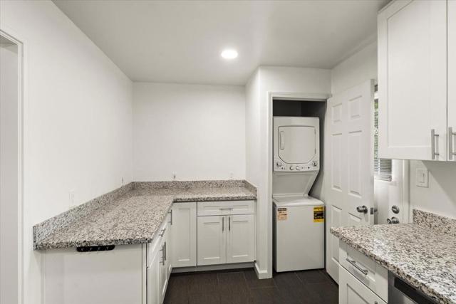 220 Loreto Street, Mountain View CA: https://media.crmls.org/mediaz/39bcfe24-0a45-4015-8440-3793138f5cb0.jpg