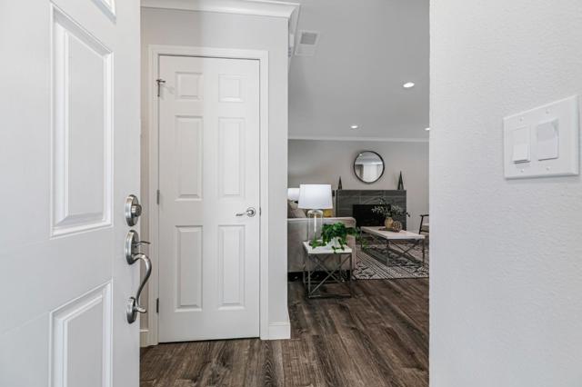 1580 Alameda De Las Pulgas, Redwood City CA: https://media.crmls.org/mediaz/39bd5bfb-b0c2-4ddb-a1d3-9cdbb649bce2.jpg