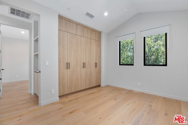 4647 Morse Avenue, Sherman Oaks CA: https://media.crmls.org/mediaz/39be344e-c60e-4eda-89fb-d7a3d6a487c5.jpg