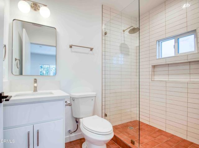 Detail Gallery Image 7 of 10 For 3938 Brunswick Ave, Los Angeles,  CA 90039 - 2 Beds | 2 Baths