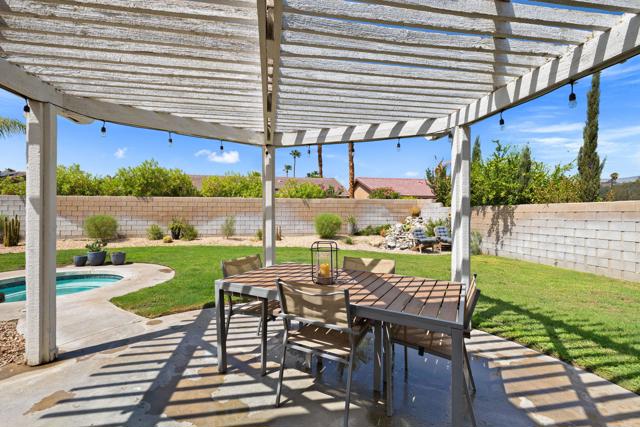 42639 Devonshire Street, Palm Desert CA: https://media.crmls.org/mediaz/39bf48a0-667d-49d0-a110-9929e8ef2c2b.jpg