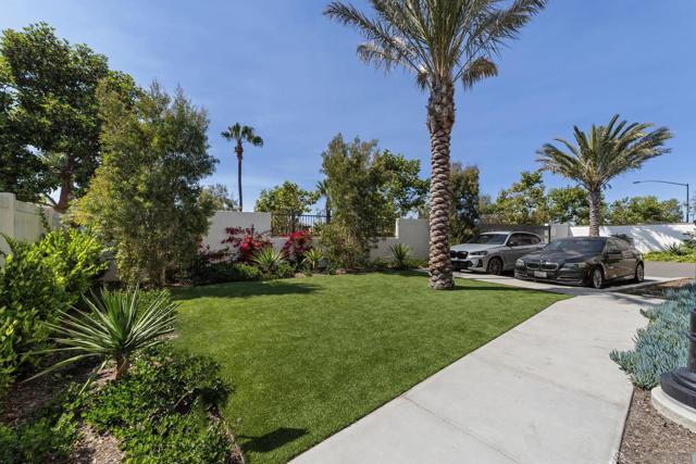13016 Lumen Way, San Diego CA: https://media.crmls.org/mediaz/39c011da-4cf4-4434-b991-0e2c41d9bcdd.jpg